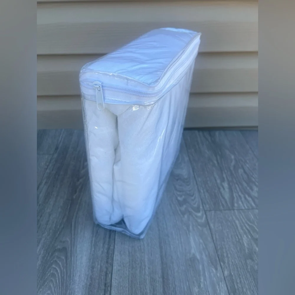 New Utopia Bedding Terry Waterproof Mattress Protector Queen